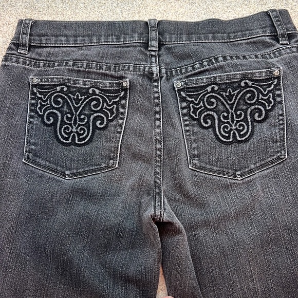 👖WHITE HOUSE BLACK MARKET NOIR 4R Slim Leg blk denim jeans embellished pockets - Picture 10 of 14